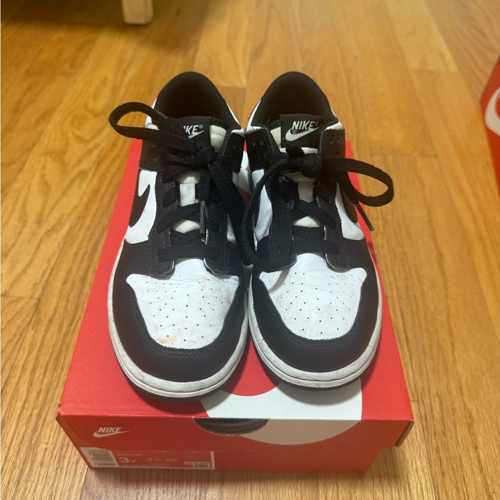 Nike Panda Low Dunk kids Size 3
